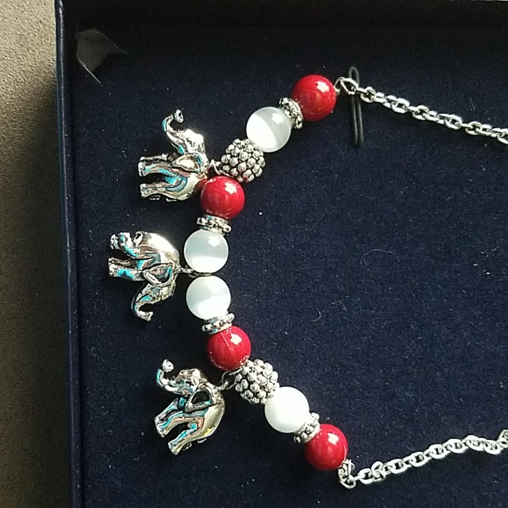 Necklace - Picture 2 of 3